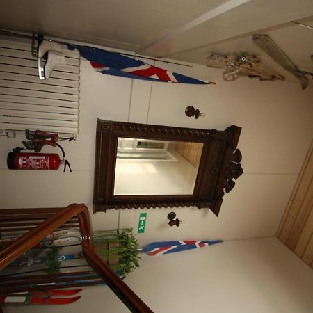 Dalvik Hostel Gimli Экстерьер фото